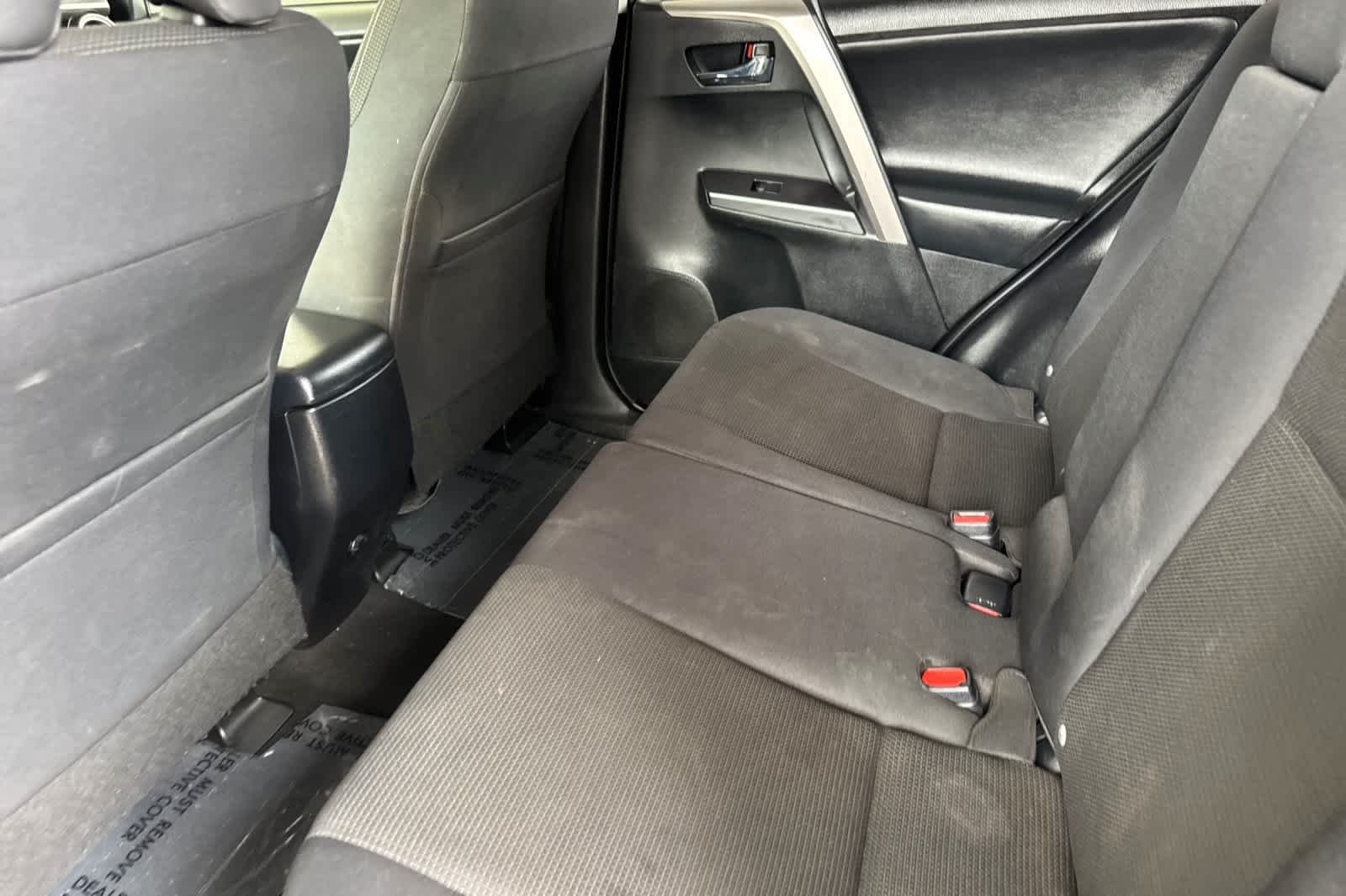 Used 2016 Super White Toyota XLE image 4