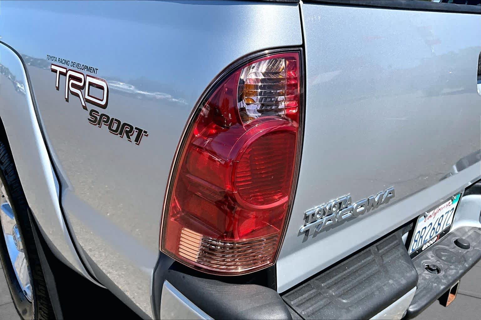 Used 2008 Silver Streak Mica Toyota PreRunner image 28