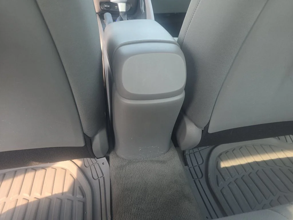 Used 2022 Phantom Black Hyundai SE image 18