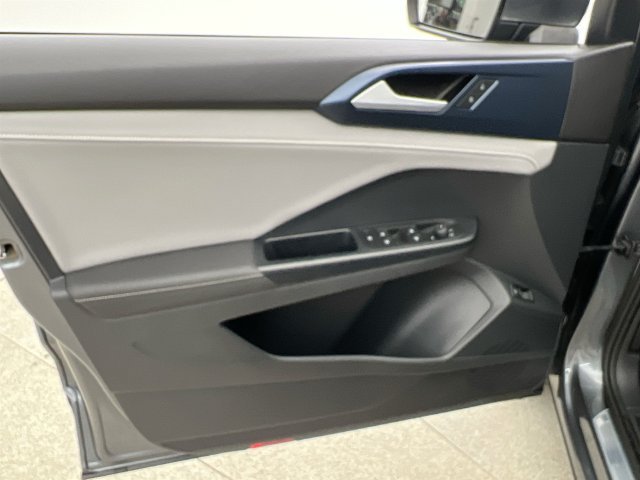 2024 Volkswagen Taos SE - Photo 21