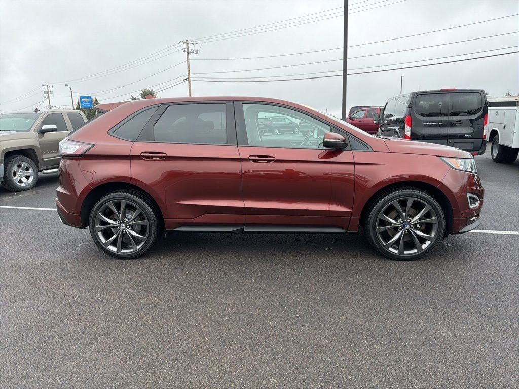 Used 2016  Ford Sport image 2