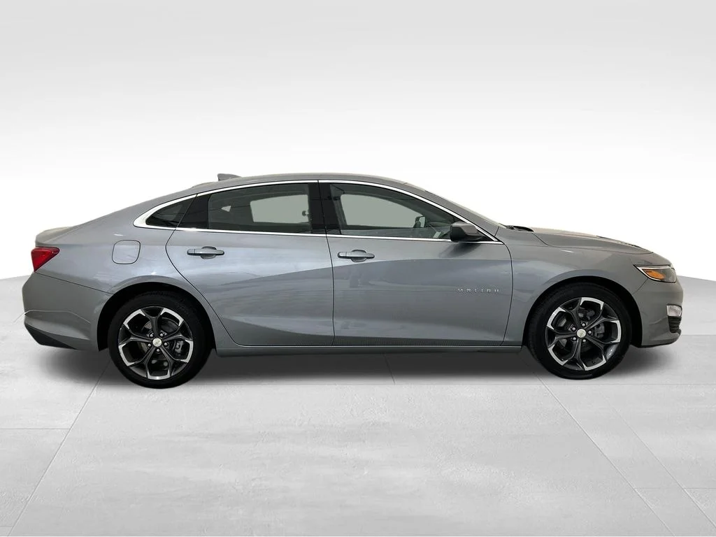 Used 2024 Gray Chevrolet LT image 6