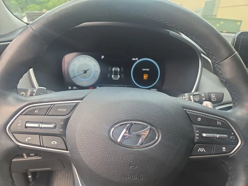 2023 Hyundai Santa Fe Limited - Photo 17