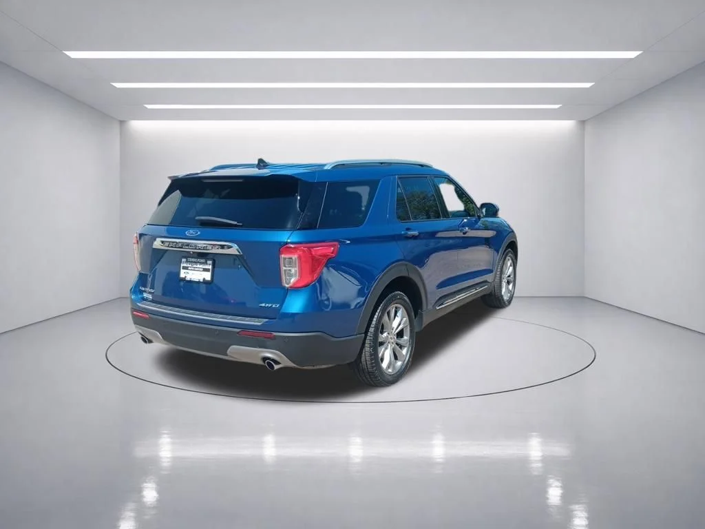 Used 2023 Stone Blue Metallic Ford Limited image 6