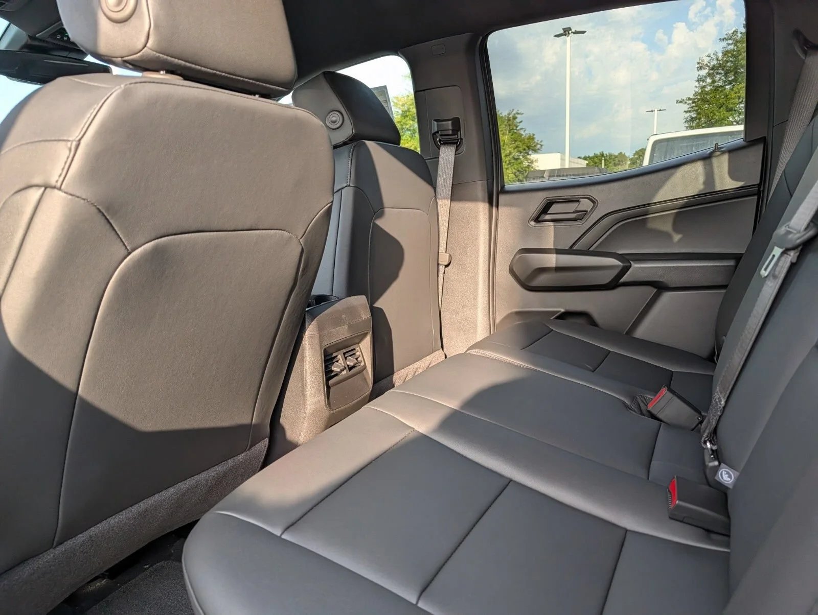2026 Chevrolet Colorado Trail Boss - Photo 26