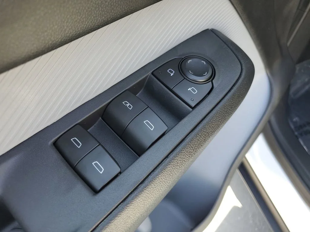 2027 Chevrolet Bolt LT - Photo 20