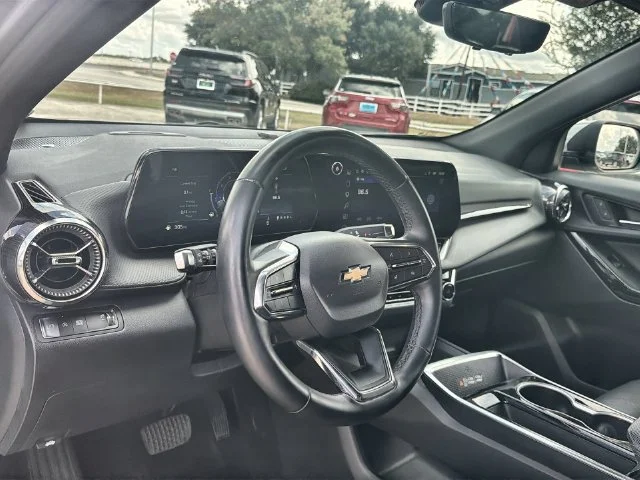 2025 Chevrolet Equinox LT - Photo 10