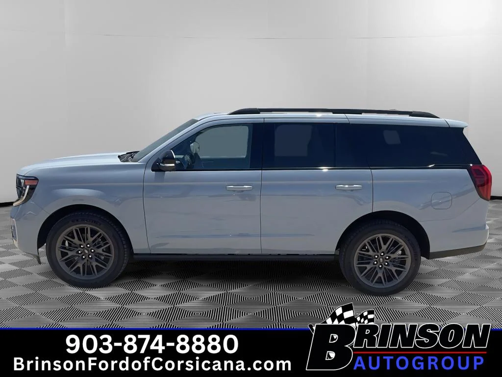 New 2027 Glacier Gray Metallic Tri-Coat Ford Platinum image 3