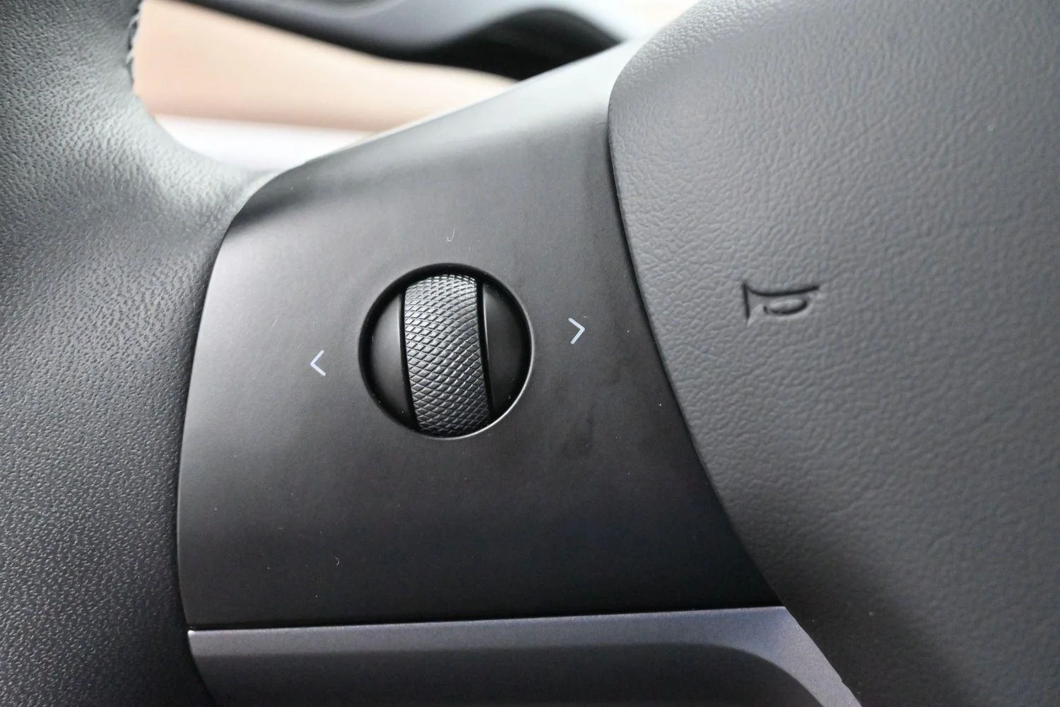 Used 2023  Tesla Performance image 18