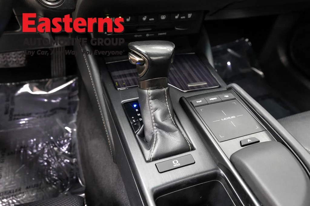 Used 2019 Silver Lexus 350 Ultra Luxury image 13