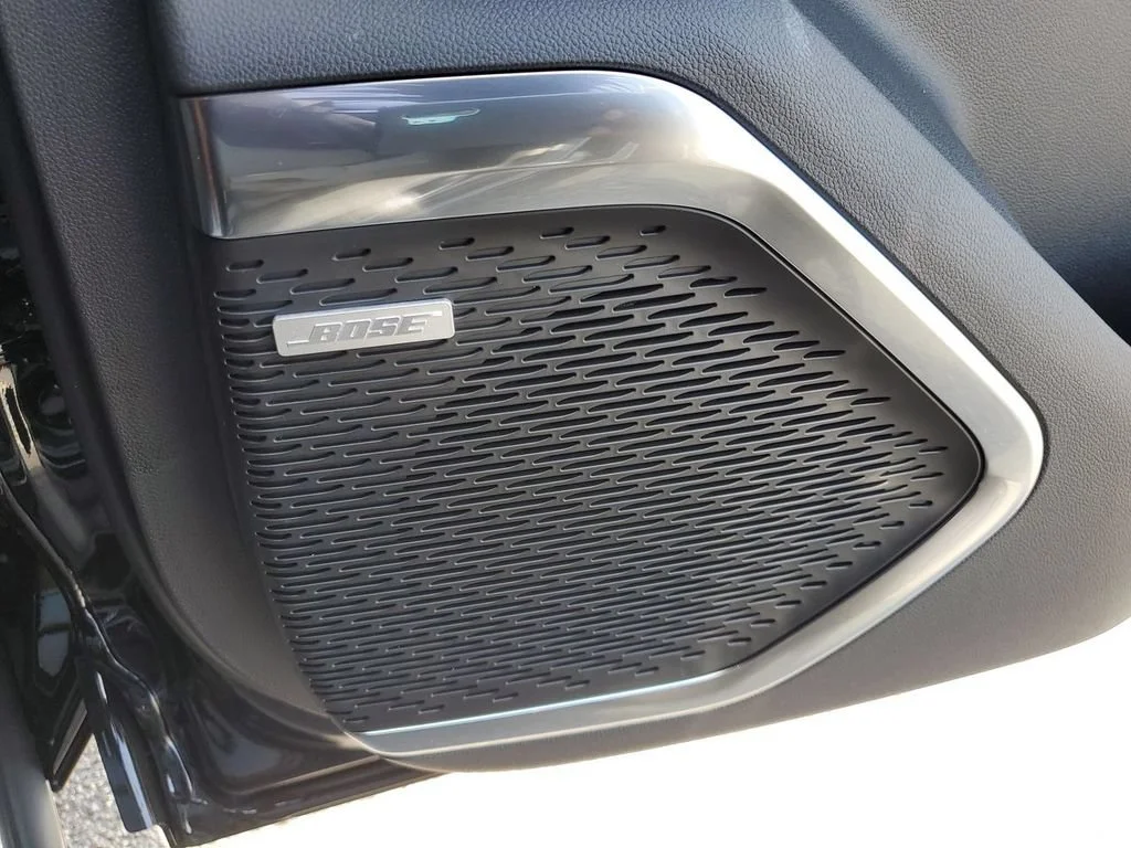 New 2026 Mosaic Black Metallic Chevrolet High Country image 30