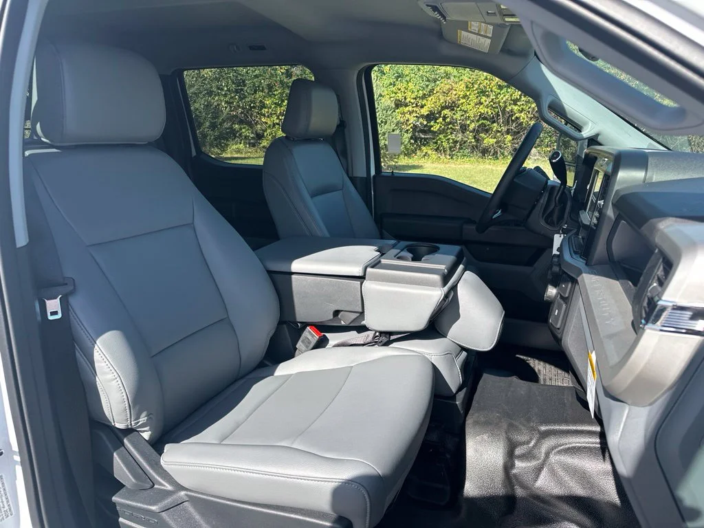 New 2026 Oxford White Ford F-350® XL image 20