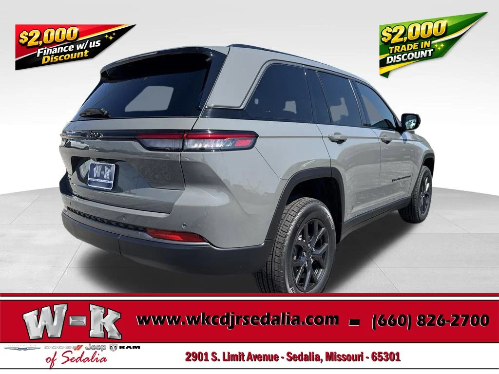 New 2027 Gray Jeep Altitude image 6