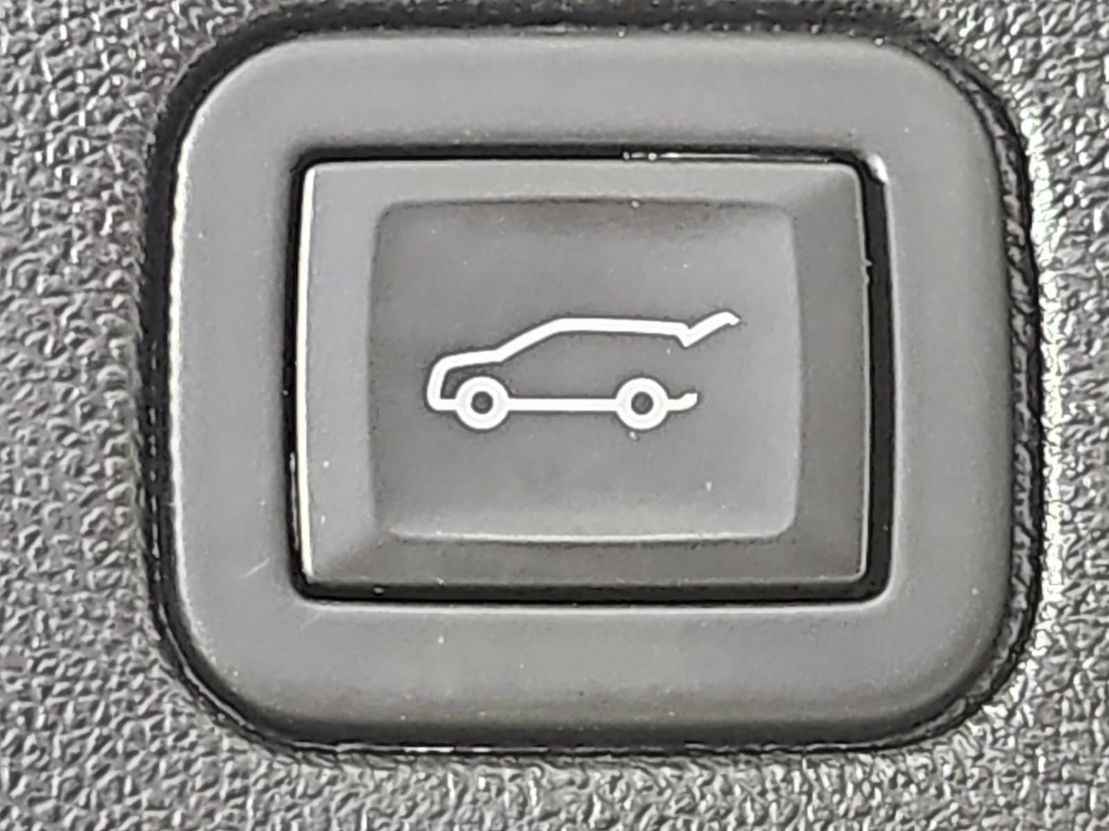 Used 2023 Silver GMC AT4 image 13