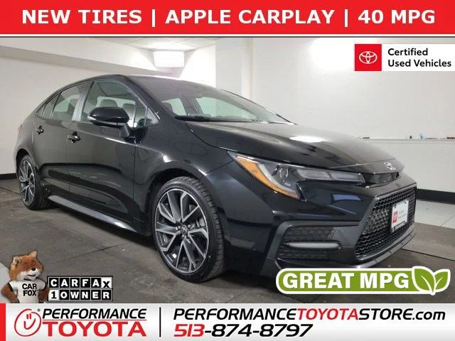Used 2020 Black Sand Pearl Toyota SE image 1