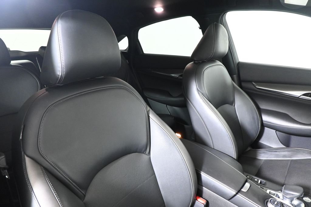 Certified Used 2023 Black INFINITI LUXE image 34