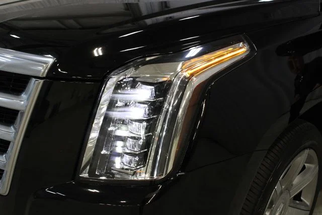 Used 2020 Black Cadillac Luxury image 35