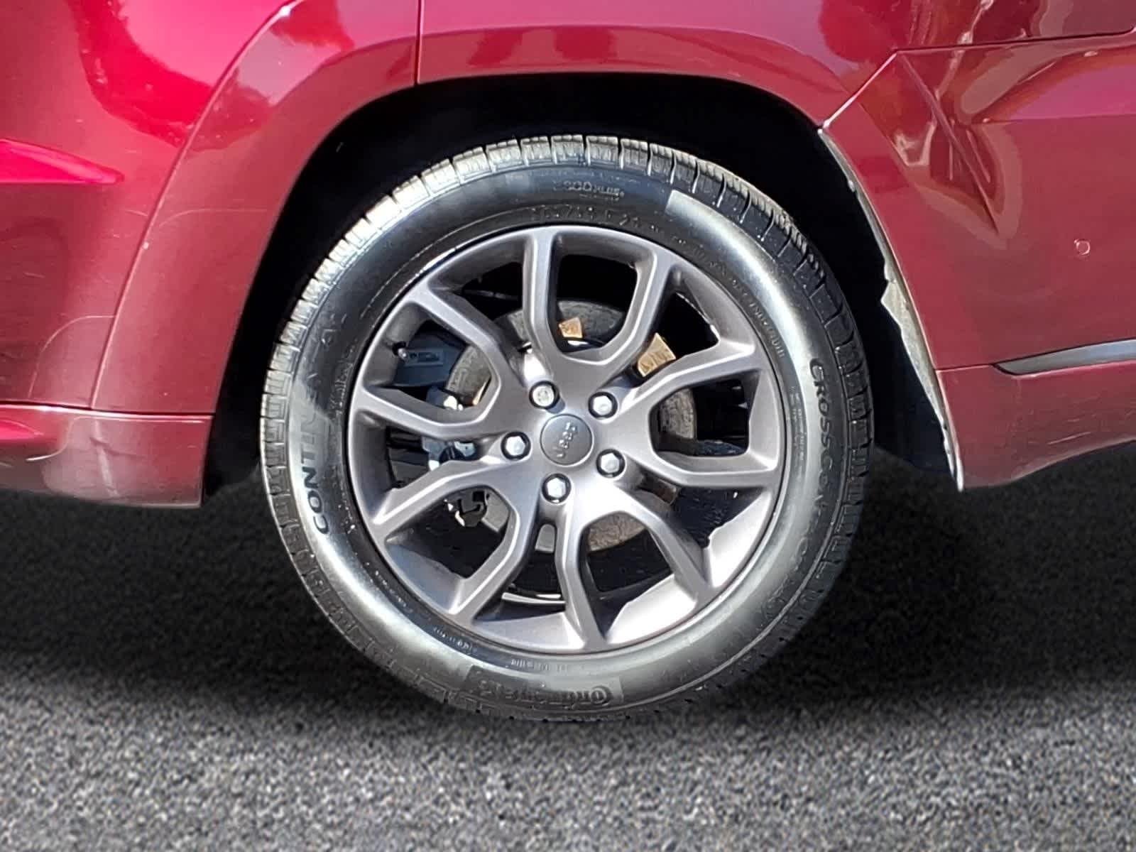 Used 2021 Velvet Red Pearlcoat Jeep High Altitude image 3