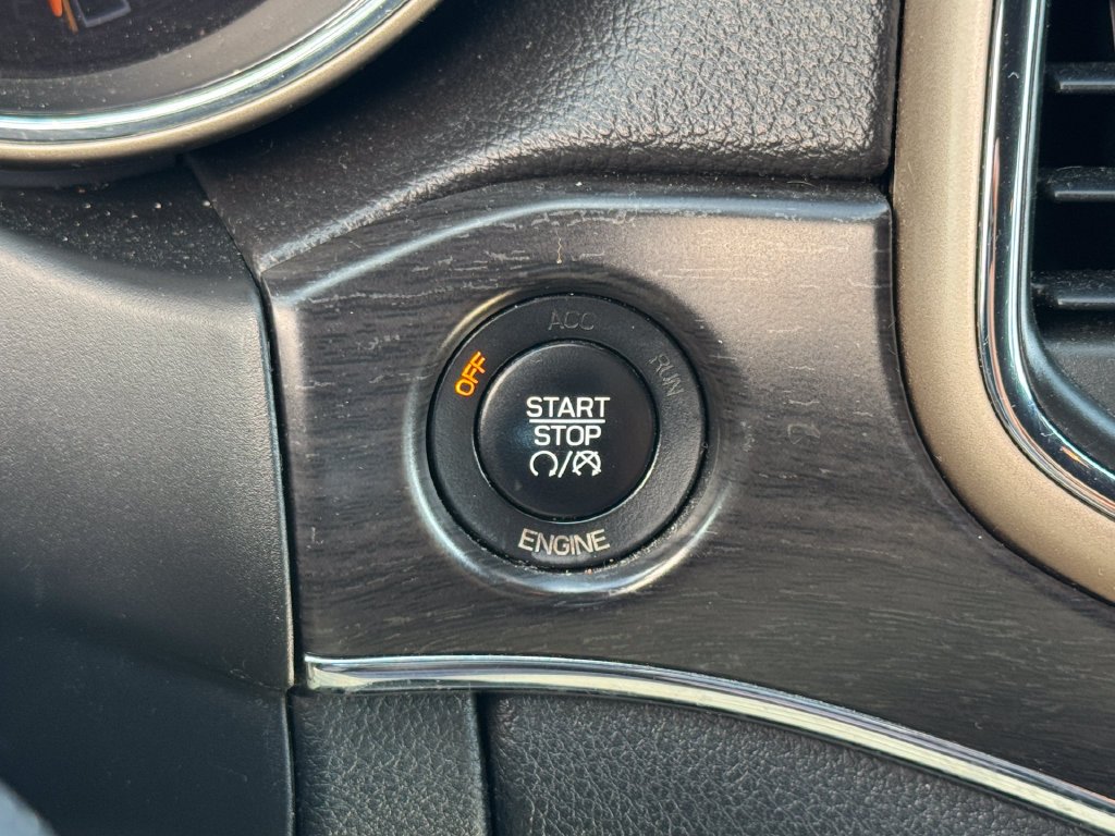 Used 2015 Black Jeep Limited image 13