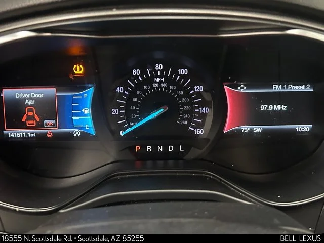 Used 2020 Blue Ford SE image 28