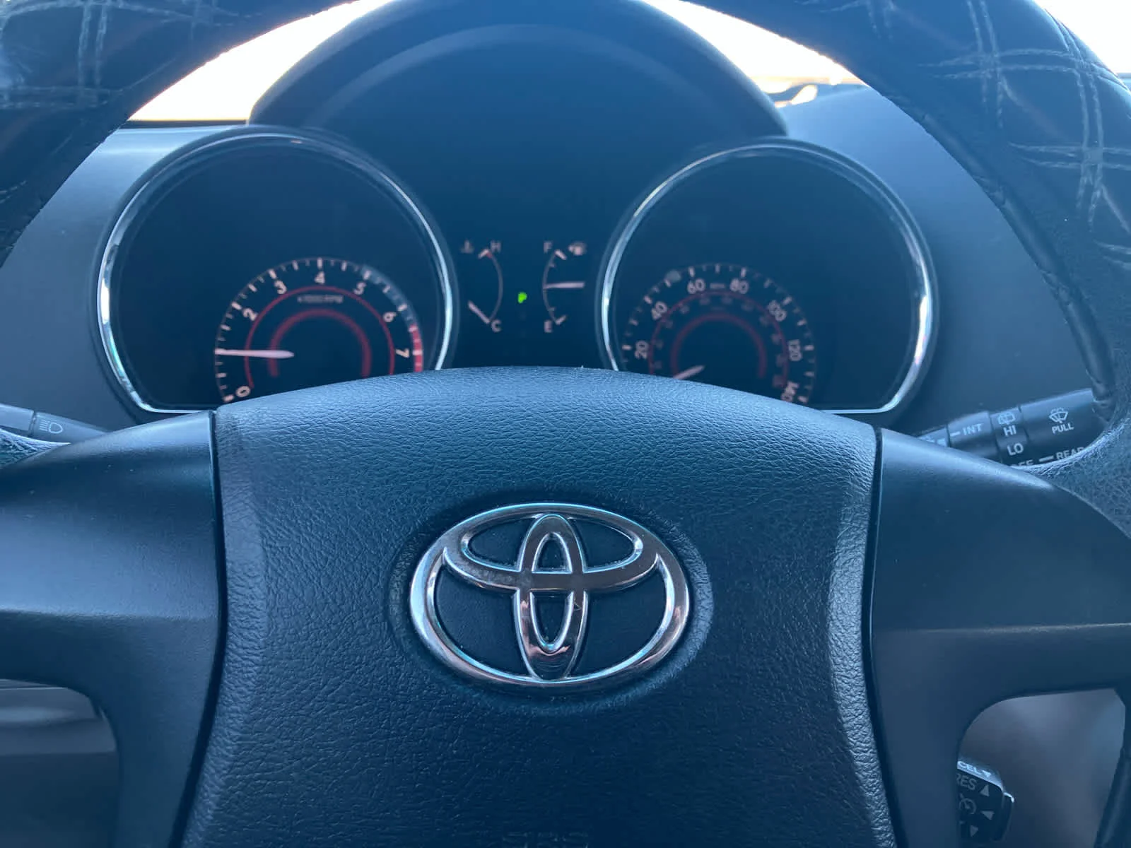 Used 2008 Classic Silver Metallic Toyota Base image 14