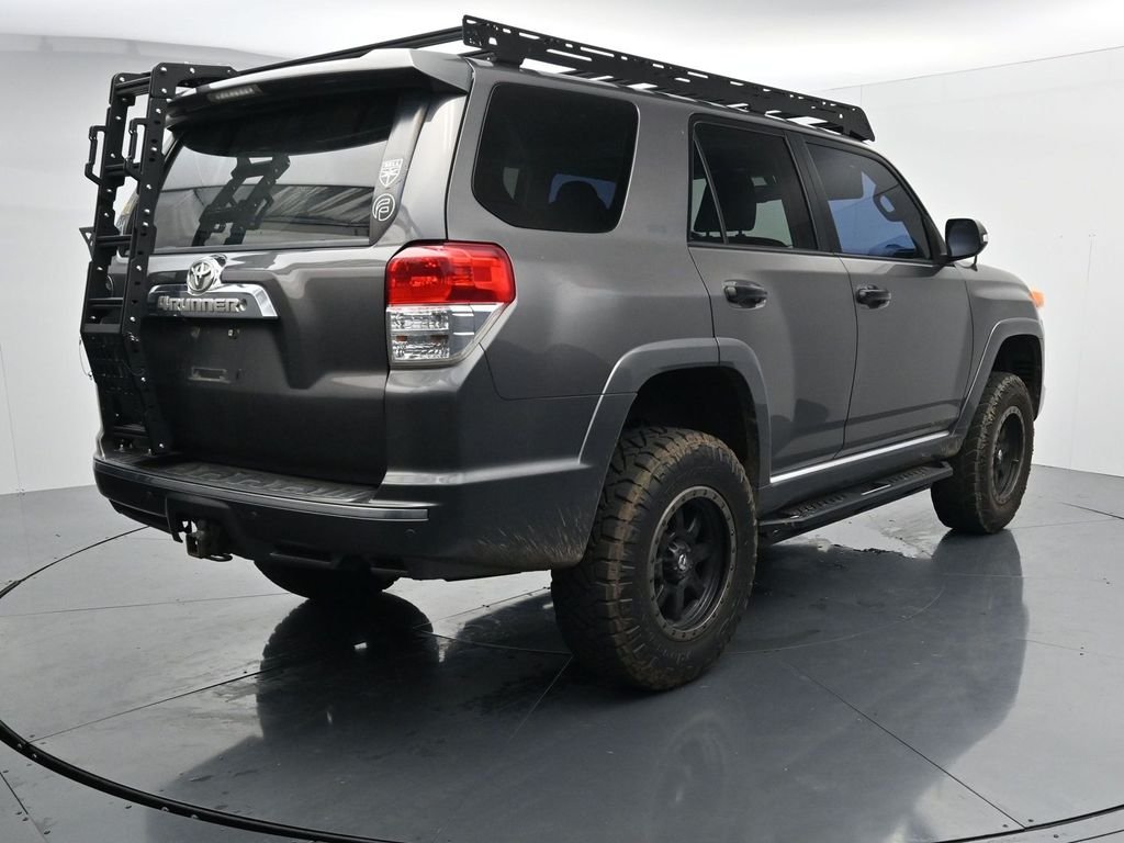 Used 2010 Gray Toyota SR5 image 7