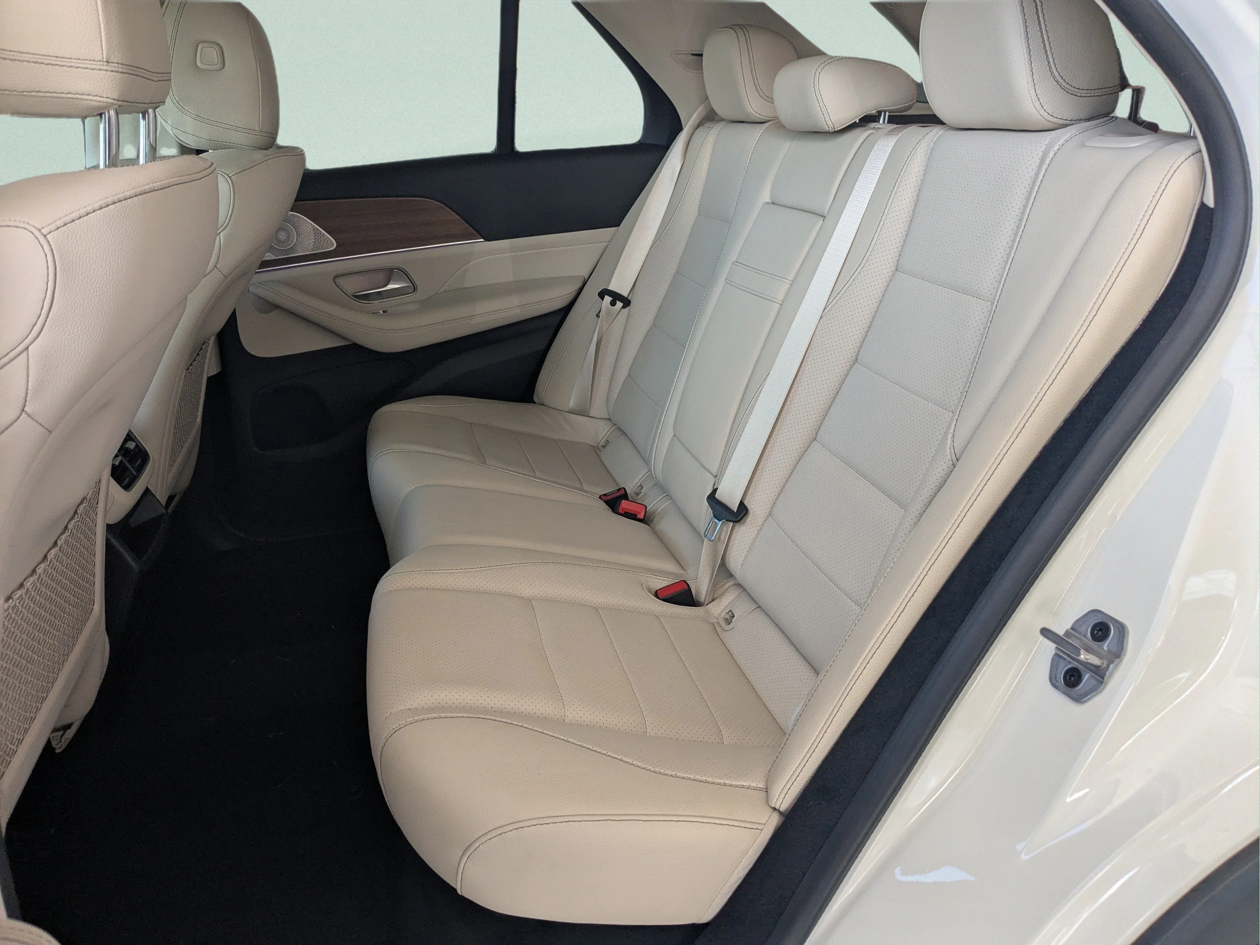 Used 2022 White Mercedes-Benz GLE 350 image 14