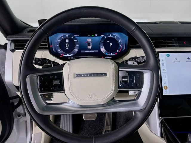 Used 2025 White Land Rover Autobiography image 12