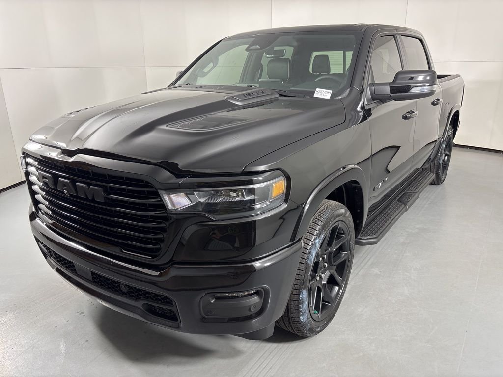 New 2026 Diamond Black Crystal Pearl-Coat Exterior Paint RAM Laramie image 4