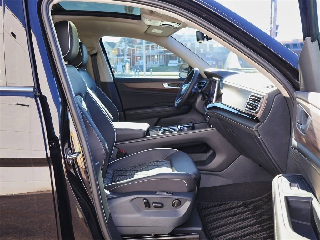 2026 Volkswagen Atlas SEL Premium R-Line - Photo 32