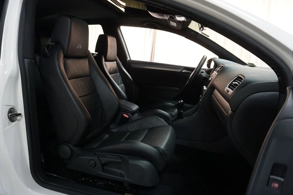 Used 2012 Candy White Volkswagen R image 40