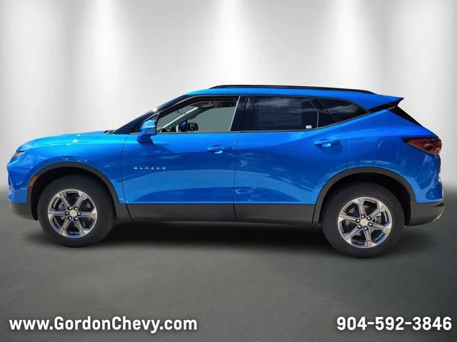 New 2025 Riptide Blue Metallic Chevrolet 3LT image 2