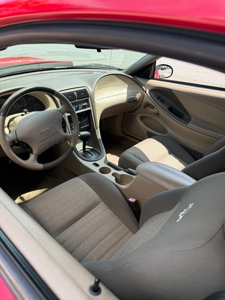 Used 2004 Red Ford GT image 8