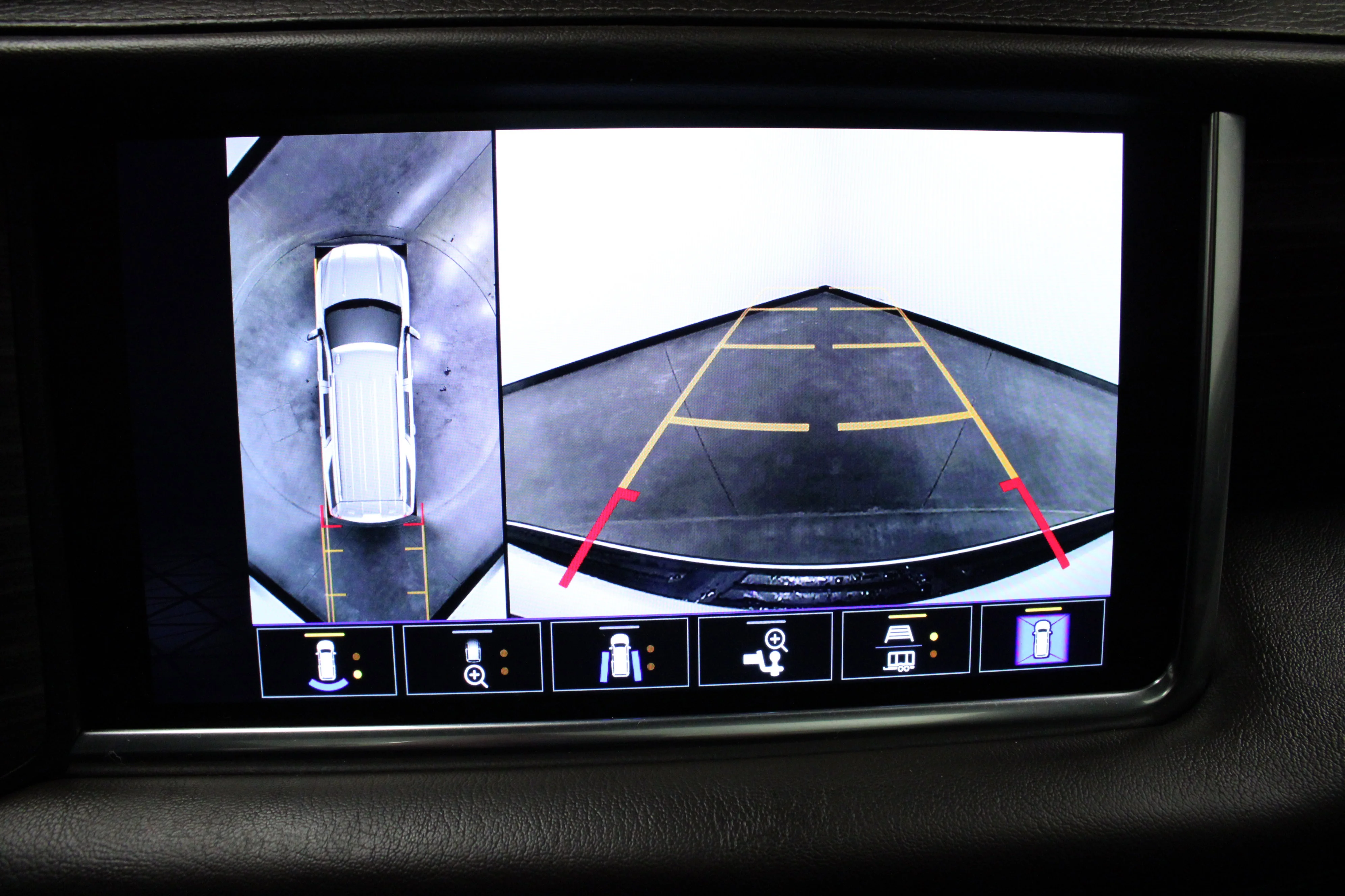 Used 2022 Summit White GMC Denali image 30