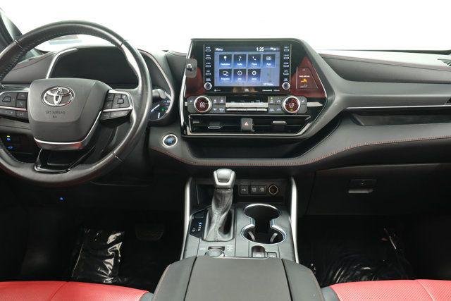 Certified Used 2021 MIDNIGHT BLACK METALLIC Toyota  image 10