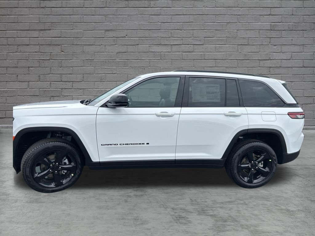 New 2026 Bright White Clearcoat Jeep Limited image 4