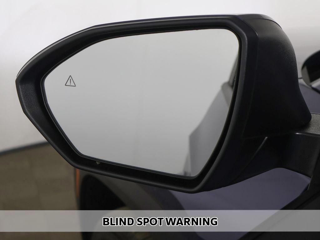 Used 2025 Blue Hyundai SE image 4