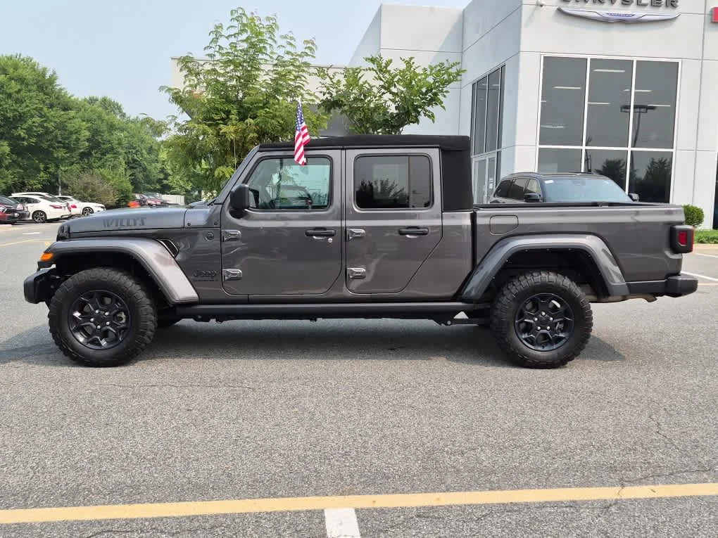 Certified Used 2023 Granite Crystal Metallic Clearcoat Jeep Willys image 5