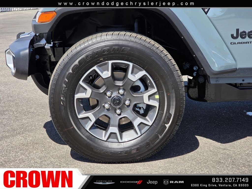 New 2026 Anvil Clear-Coat Exterior Paint Jeep Sahara image 9