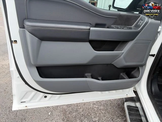 Used 2024 White Ford XLT image 10