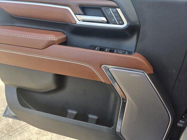 Used 2025 Sterling Metallic GMC Denali Ultimate image 23