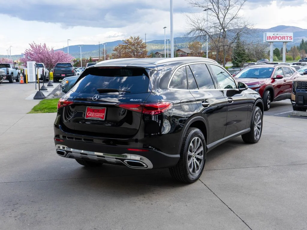 Used 2023 Black Mercedes-Benz GLC 300 image 7