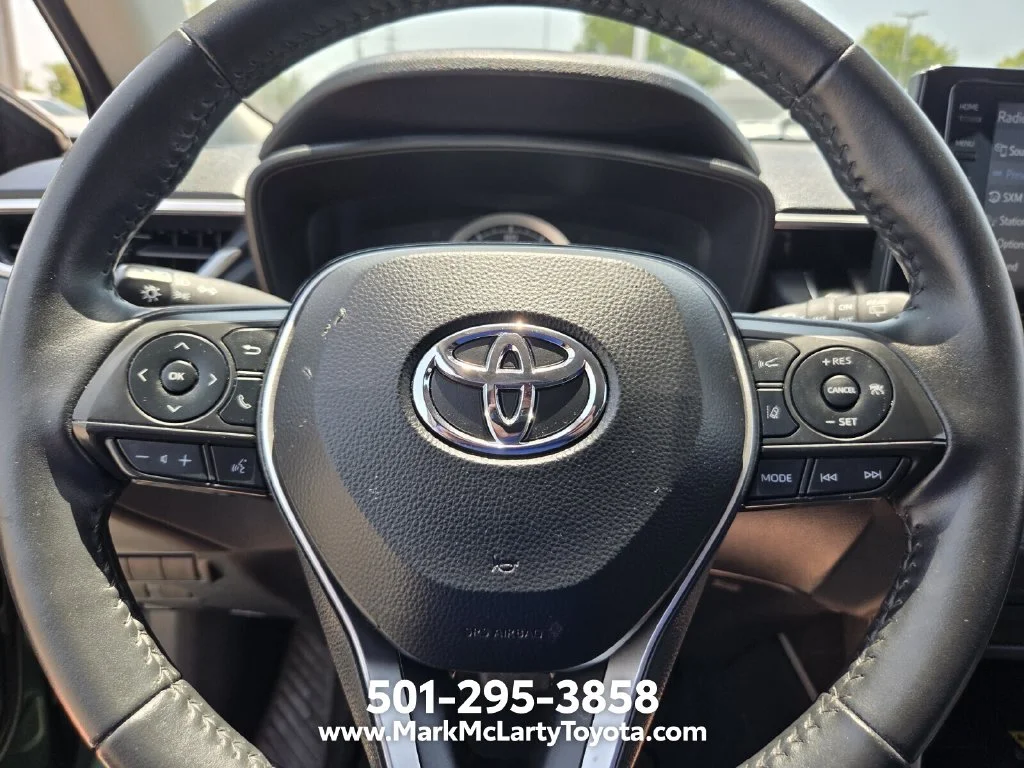 Used 2022  Toyota LE image 20