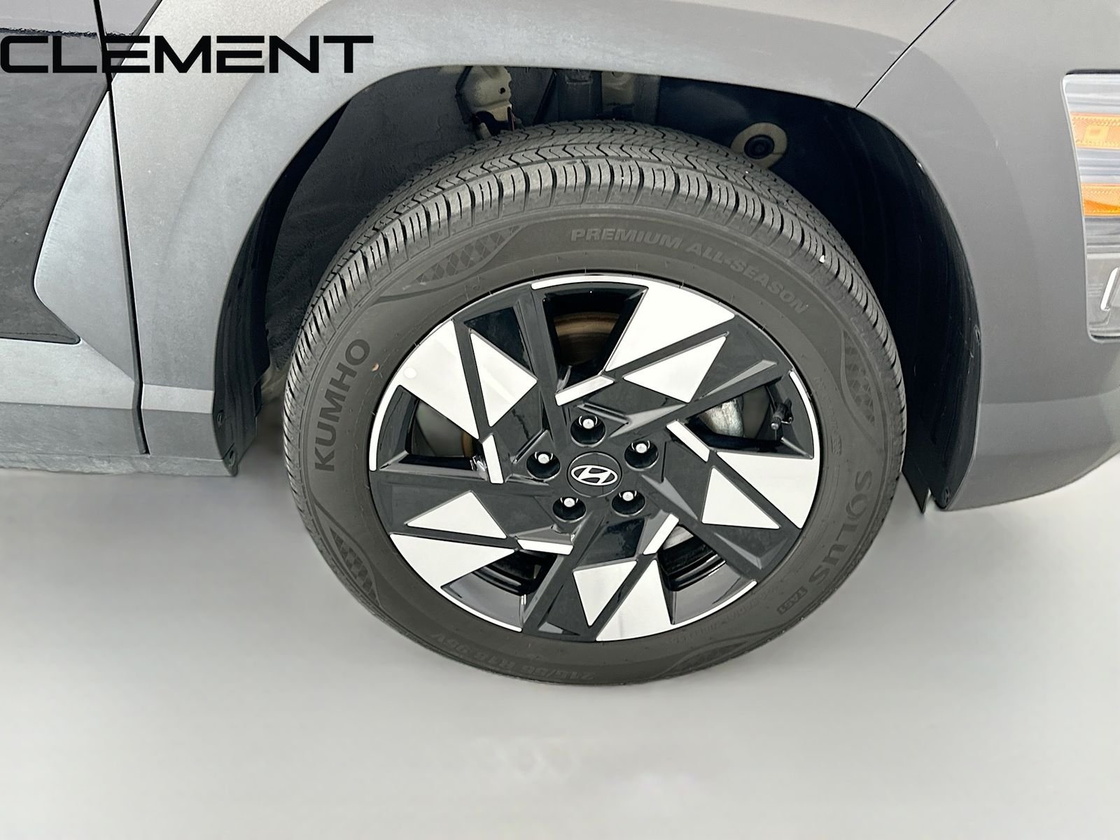 Certified Used 2025 Black Hyundai SEL image 35