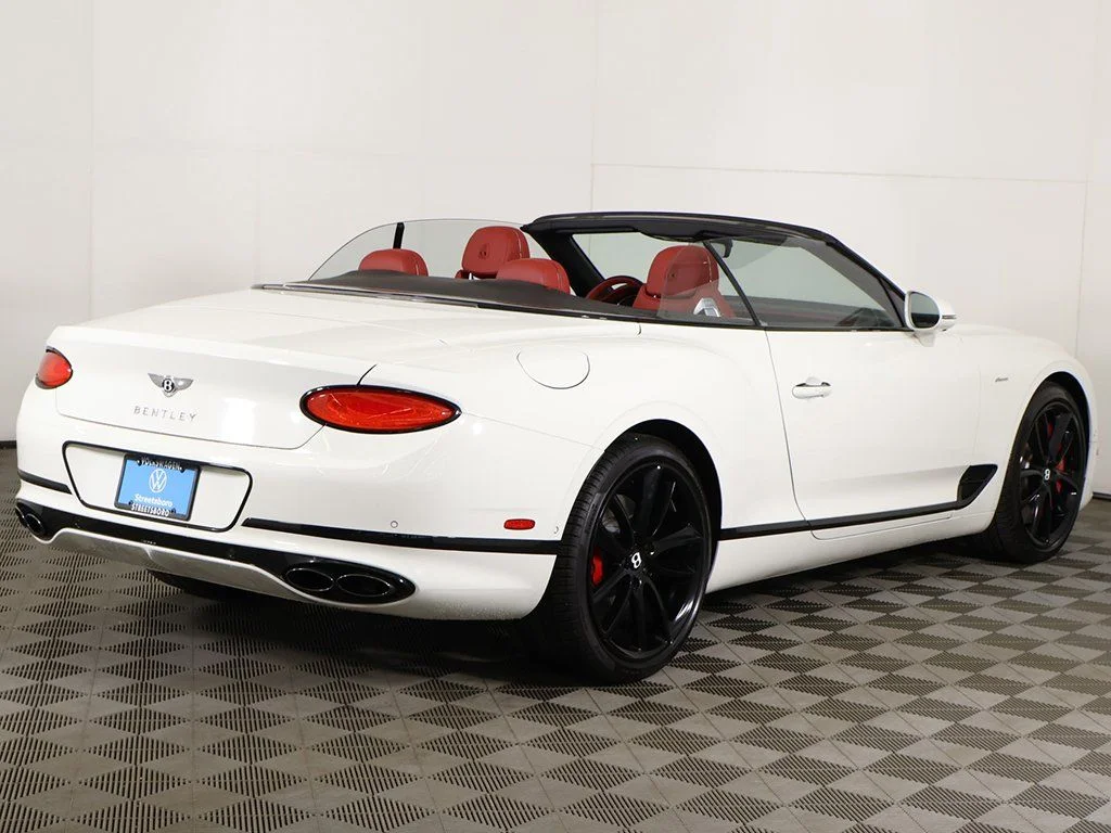 2023 Bentley Continental GTC Azure - Photo 21