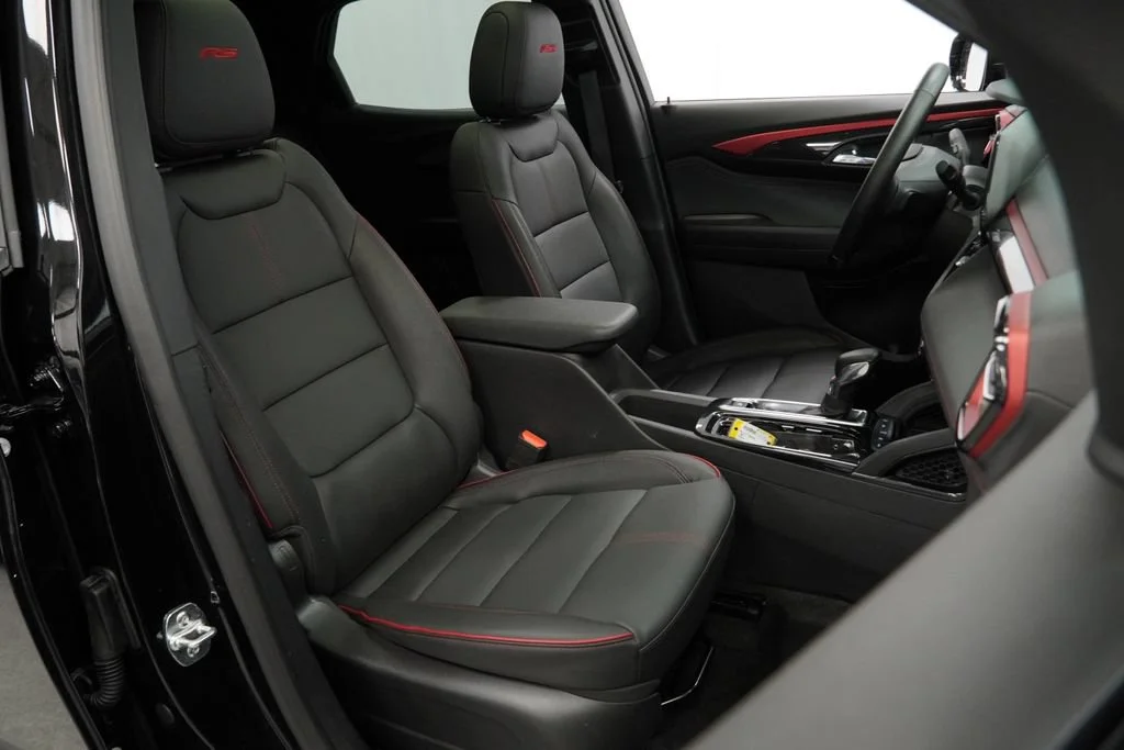 New 2026 Mosaic Black Metallic Chevrolet RS image 28