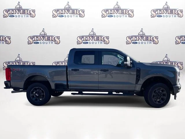 New 2026 Gray Ford XL image 2