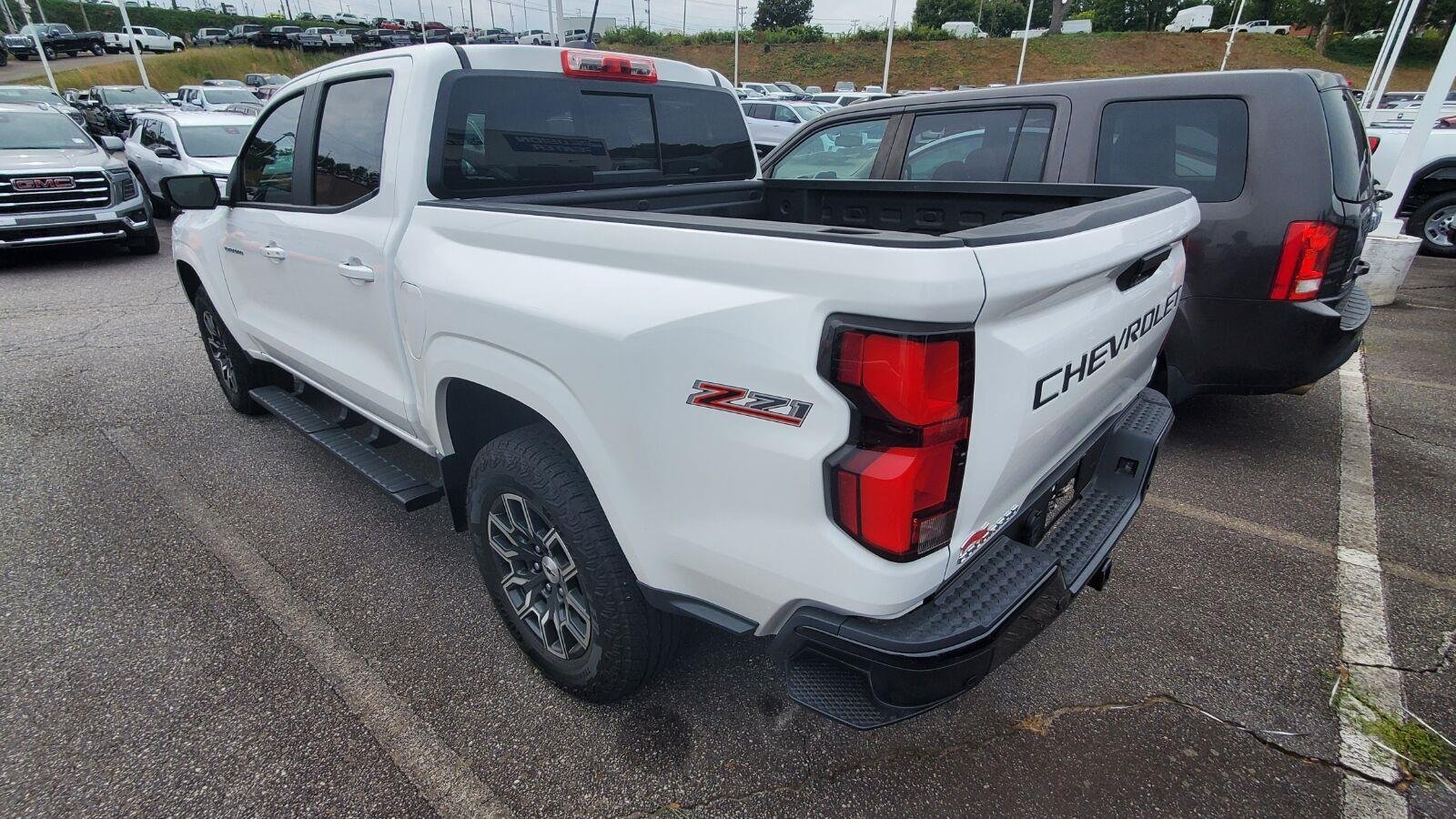 Used 2026 Summit White Chevrolet Z71 image 8
