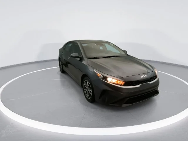 Used 2023 Gray Kia LXS image 3