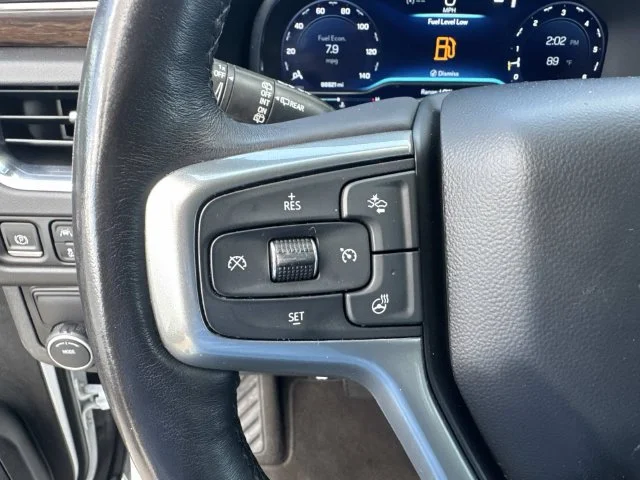 Used 2022 White Chevrolet Premier image 38
